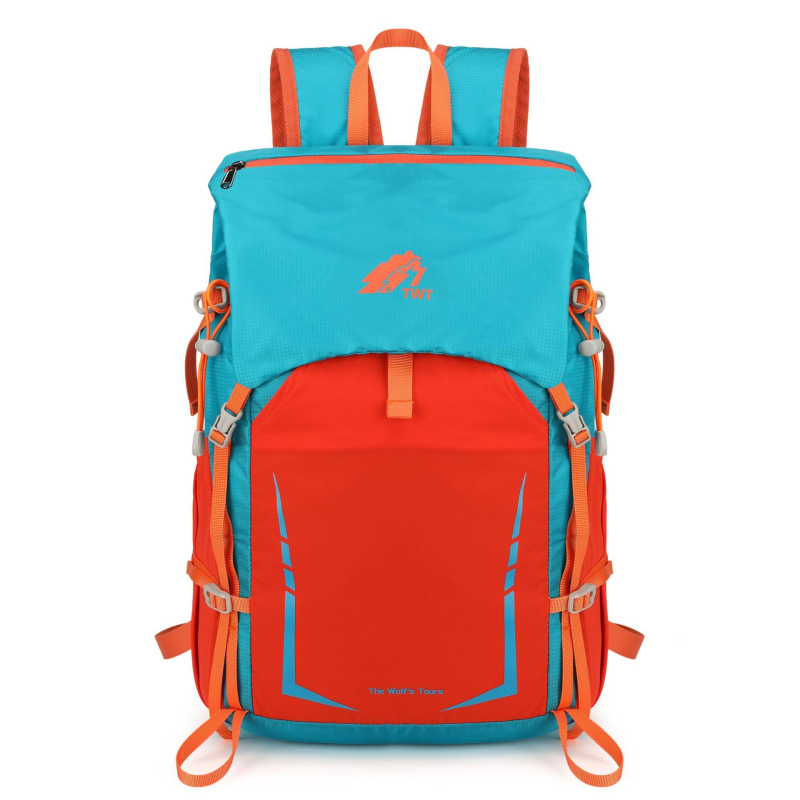 Nothing könnyű túrahátizsák, légáteresztő, vízlepergető, bővíthető kapacitású, összecsukható tároláshoz