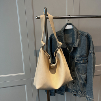 Geantă tote pentru femei, stil street fashion, piele PU, formă verticală pătrată, închidere cu capse magnetice, buzunare pentru telefon și ID