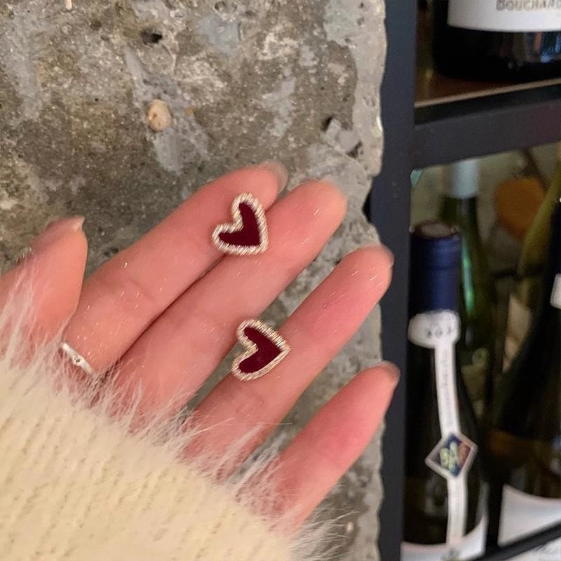 Naušnice u obliku srca, minimalistične, od bakra, elektroplatirane