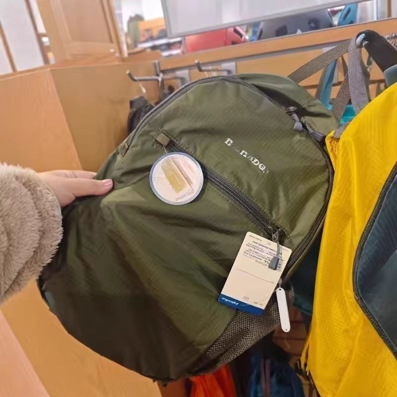 Sklopivi vodootporni ruksak za vanjske aktivnosti; ultralagan dizajn; kapacitet do 20 L