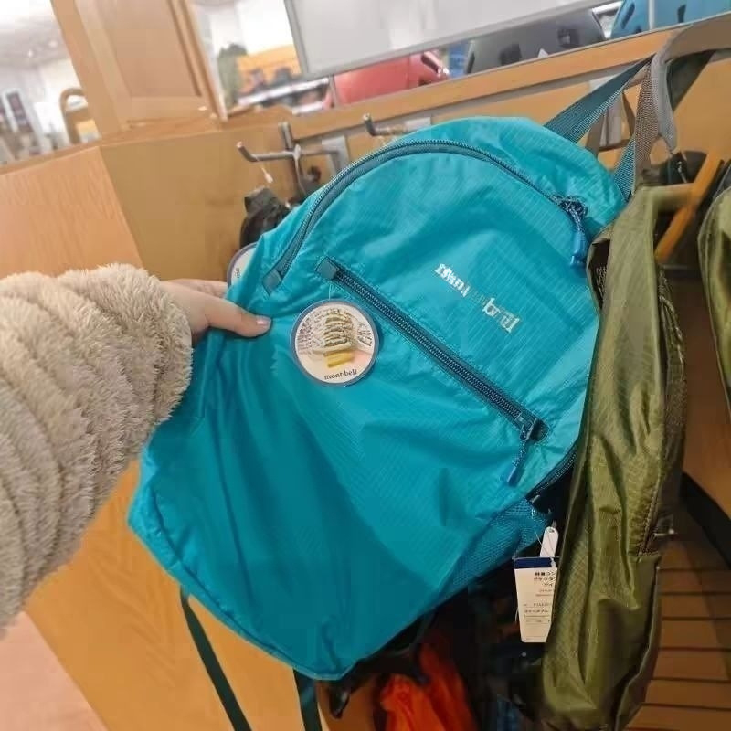 Sklopivi vodootporni ruksak za vanjske aktivnosti; ultralagan dizajn; kapacitet do 20 L