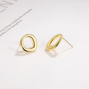 Bakrene naušnice s elektroplatiranjem, geometrijski dizajn, jesen 2022