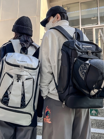 Sport hátizsák külön cipőrekesszel – vízálló, 20–35 literes kapacitás, Oxford anyag, kompatibil 14 colos laptophoz, kültéri utazásokhoz