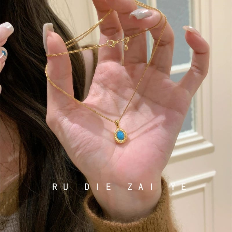 Naušnice - Vintage Retro, srebrno premaz s bakrenim ušnim postoljima (srebro premaz; elektroplakiranje; bakreni ušni postovi; retro; proljeće 2025)