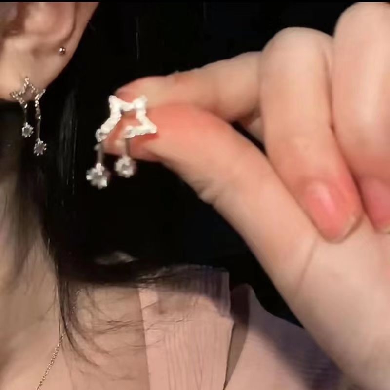 Naušnice zvjezdastog oblika od legure, elektroplatiranje, proljeće 2023, za žene