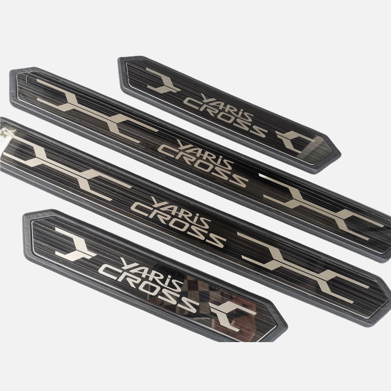 Plastični prag vrata Toyota Yaris Cross 23-24 - Lb/libaos