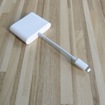 Všetko-v-jednom čítač kariet CF/SD/TF, Apple rozhranie, kompatibilné s iPhone a iPad