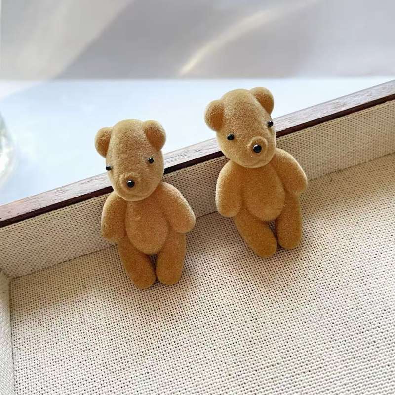 Cercei din rășină, formă geometrică, finisaj flocking, tijă din aur de 14k, stil Hepburn, pentru femei