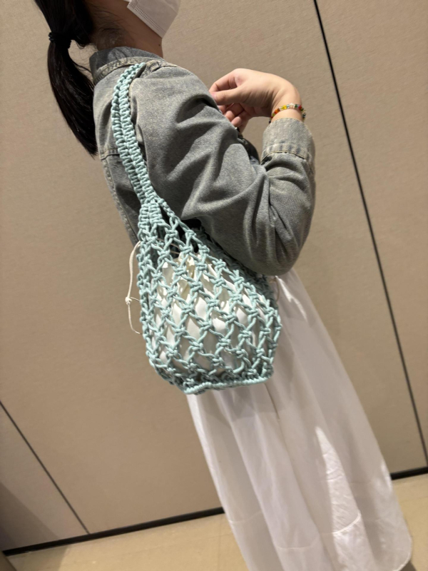 Puuvillast köiega käekott, sügise 2025 väljaanne, vertikaalne ruudukujuline kuju, avatud ülaosa, telefoni tasku