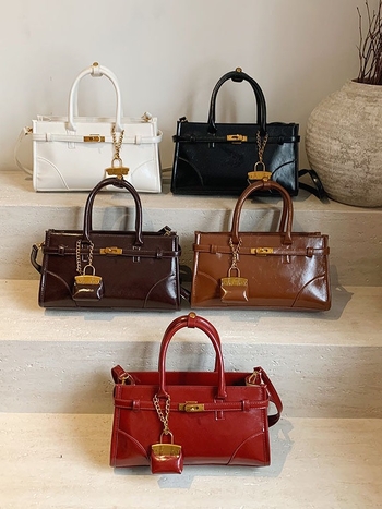 Geantă crossbody de umăr din PU - închidere cu fermoar, căptușeală poliester, formă orizontală pătrată, cu curea de umăr simplă - Primăvara 2025