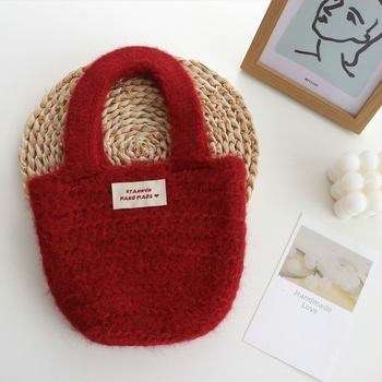 Taška cez rameno v mestskom minimalistickom štýle, polyesterové vlákno, vertikálny štvorcový tvar, otvorený dizajn