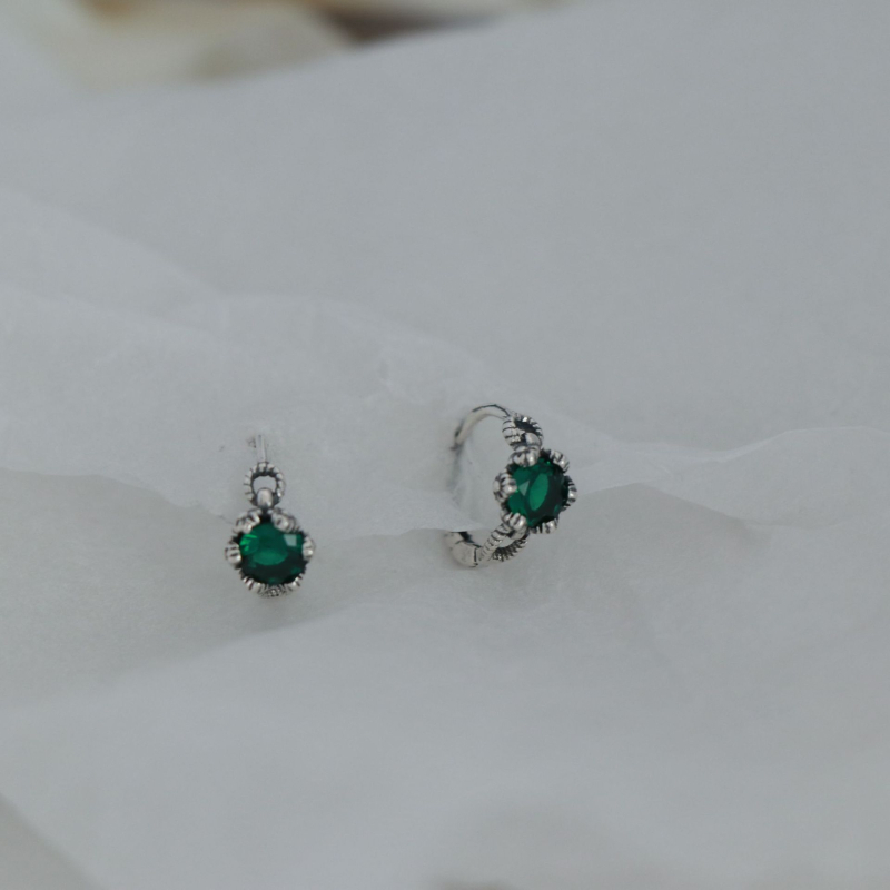 Σκουλαρίκια από χαλκό - γεωμετρικός σχεδιασμός, απλός γυναικείος στυλ, εντοιχισμένοι λίθοι με επίχρυση επικάλυψη, φινίρισμα ηλεκτροπλατίωσης