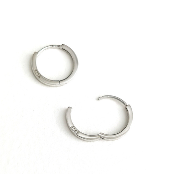 Ασημένια σκουλαρίκια S925, γεωμετρικοί κρίκοι για άνδρες και γυναίκες, γυαλιστερή επιφάνεια, ηλεκτροεπικάλυψη, βάρος 1.52 g
