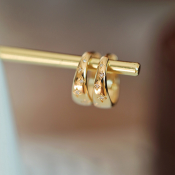 Cercei: Argint 925, placare cu aur 18K, zirconiu, design geometric, pentru femei