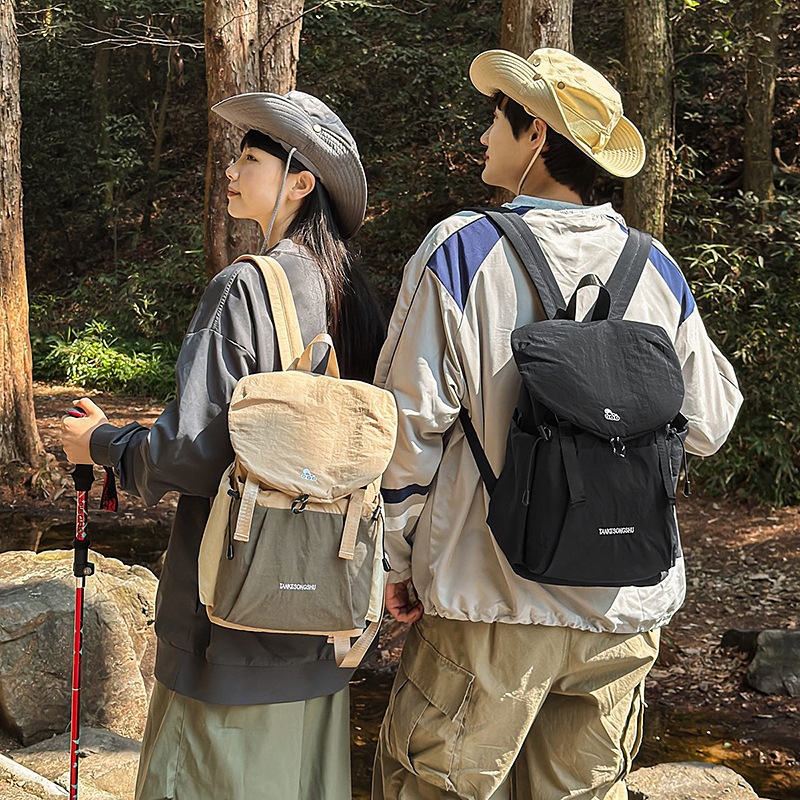 Ľahký horský batoh pre mužov aj ženy – 20–35 l, nylon, na voľnočasové cestovanie, priečinok pre 14-palcový notebook, ramenné popruhy s vzdušným vankúšom