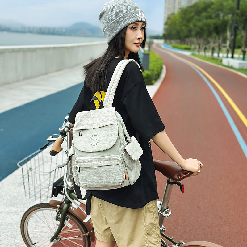 Vonkajší turistický batoh, 36–55L, nylon, zakrivené ramenné popruhy, kompatibilný s 8-palcovým notebookom, odolný voči oderu