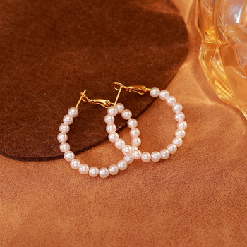 Perlové náušnice, unisex, geometrický dizajn, vsadené perly, meď pokovená zlatom, ušné tyčinky z 925 striebra