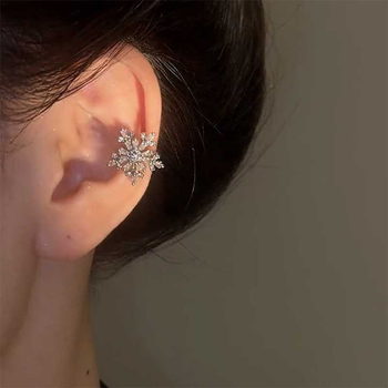 Cercei clip pentru cartilaj, în formă de fulg de zăpadă, fără găuri, stil feminin coreean, din cupru, placare electroplatinată, Seven qiao fanqi, Primăvara 2025