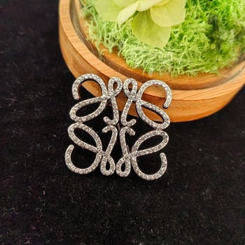 Luo obiteljska šuplja brošura – geometrijski pin, cinkova legura, elektroplatiranje, unisex dodatak s logom obitelji Luo