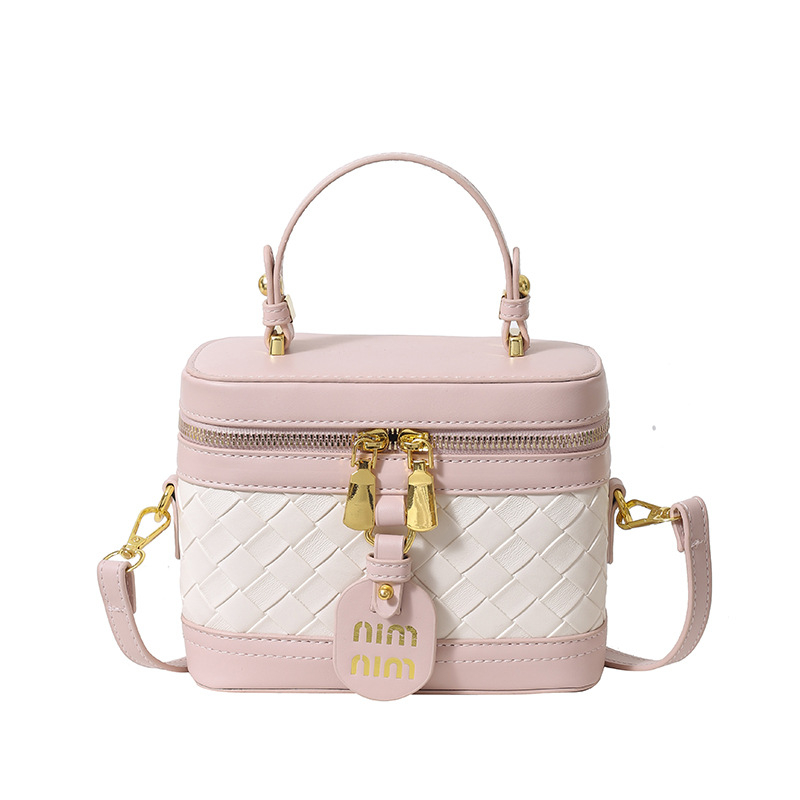 PU anyagú vödör táska fedéllel, városi minimalist design, vízszintes négyzetes forma, cipzáras zárás, belső zseb a telefon számára, egy vállpánt, mindennapi használatra