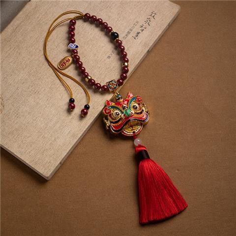 Κρεμαστό αυτοκινήτου εσωτερικού χώρου σε κινέζικο παραδοσιακό στυλ — εσωτερική διακόσμηση, αυτοκινητικά διακοσμητικά