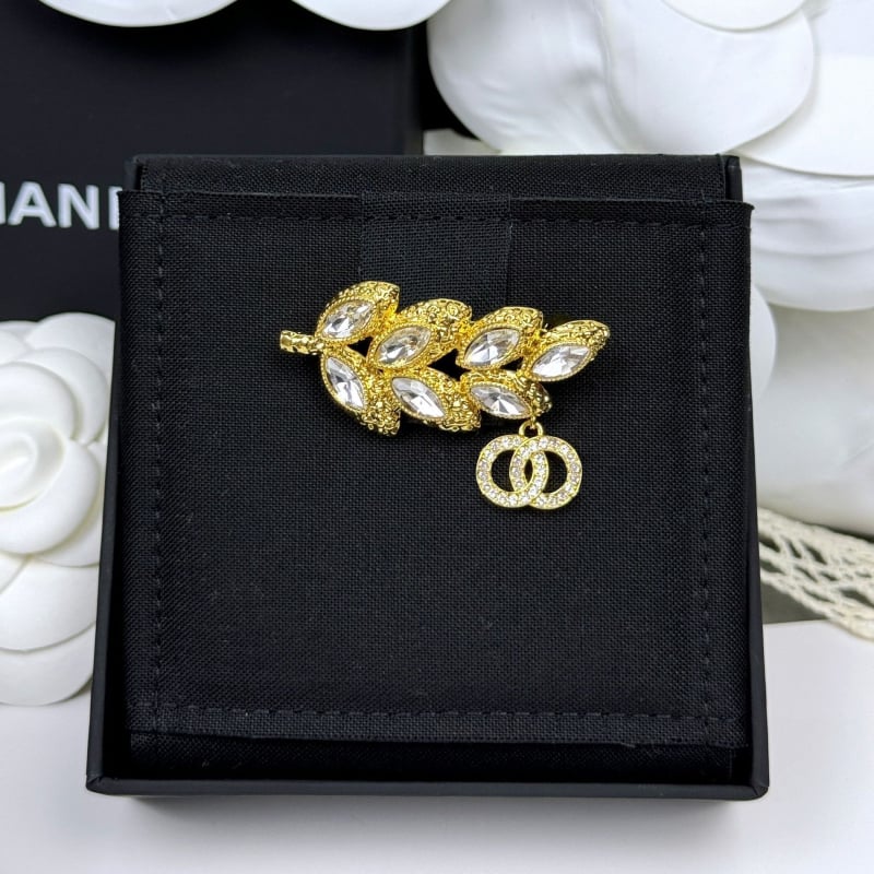 Meďová brošňa s motívom klasy pšenice, unisex, elektroplátovaná, zima 2025