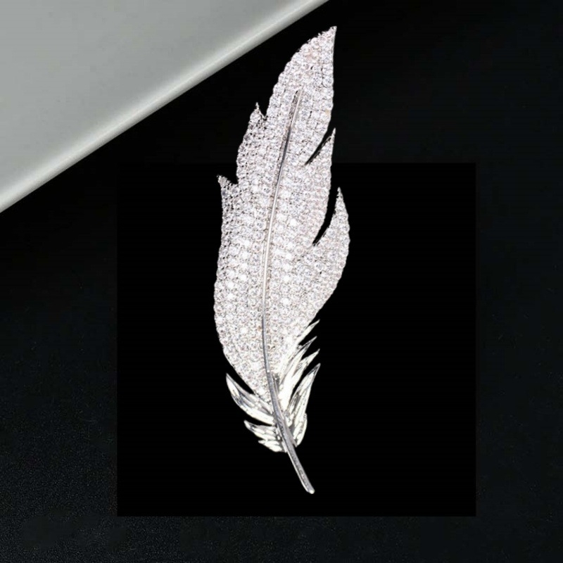 Unisex meďová listová brošňa s kryštálmi, elektroplating