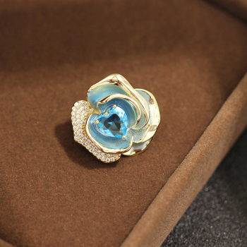 Pozlátená meďová kvetová brošňa, značka Yanyi, elektroplátovaná úprava, dámsky doplnok