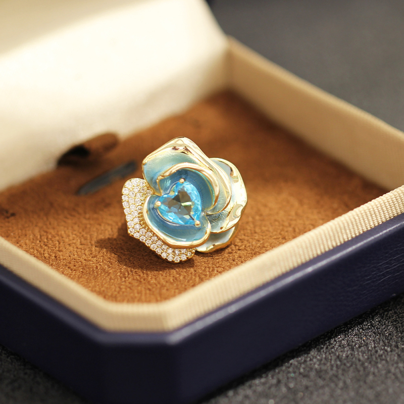 Pozlátená meďová kvetová brošňa, značka Yanyi, elektroplátovaná úprava, dámsky doplnok