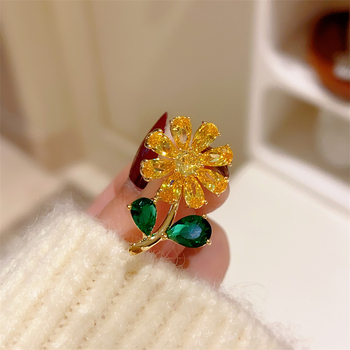 Gallértű virágmotívummal (napraforgó), réz, francia stílus, uniszex, gyémántos megmunkálás, ötvözetbe illesztett mesterséges drágakövek