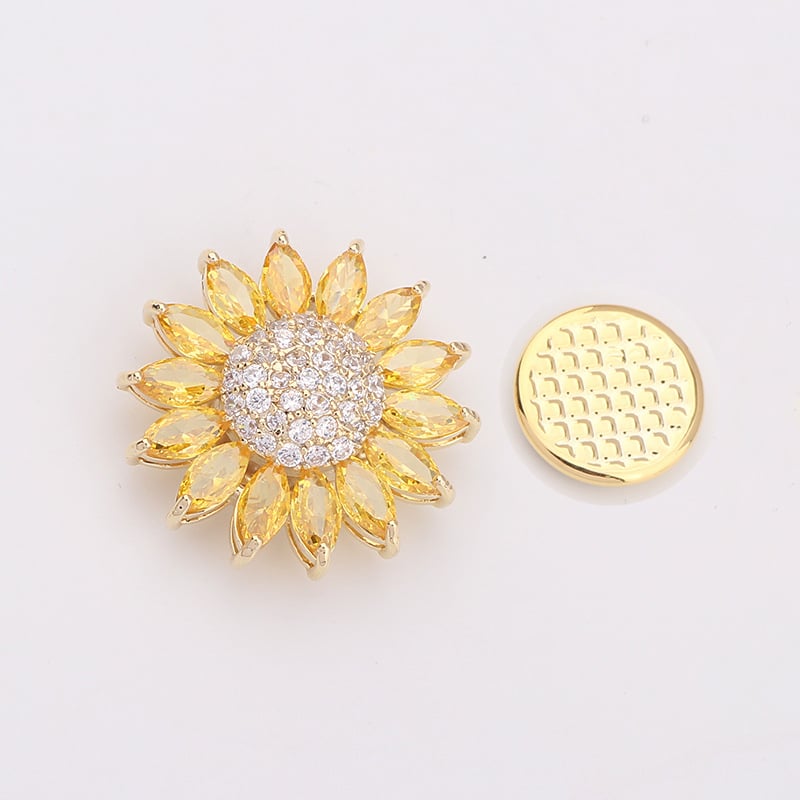 Meďová kvetinová brošňa so zirkónovou inlay, dekoratívna a proti expozícii