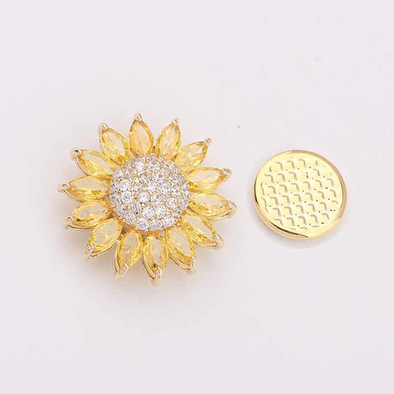 Meďová kvetinová brošňa so zirkónovou inlay, dekoratívna a proti expozícii