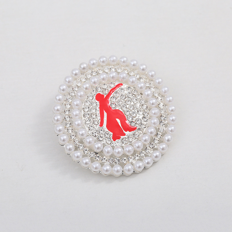 Brošňa zo štrasových kryštálov v tvare konštelácie a hviezdy; diamantové spracovanie; dekorácia, darček; unisex