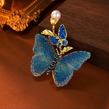 Meďová brošňa s motívom motýľa pre ženy, dekoratívna, elektroplatovaná