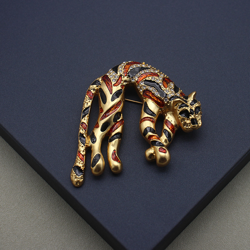 Meďový broš s motívom zvieraťa, elektroplátovaný, starožitný štýl