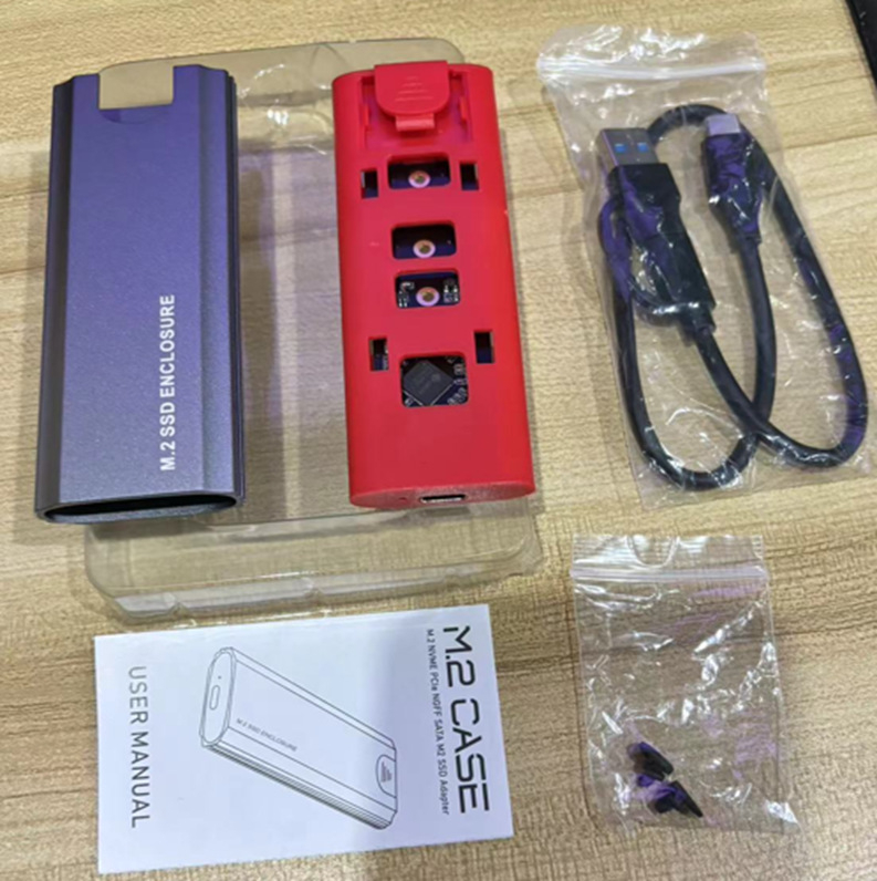 Externé puzdro pre M.2 NVMe SSD s USB-C, hliníková zliatina, 10 Gbps, kapacita až 4 TB