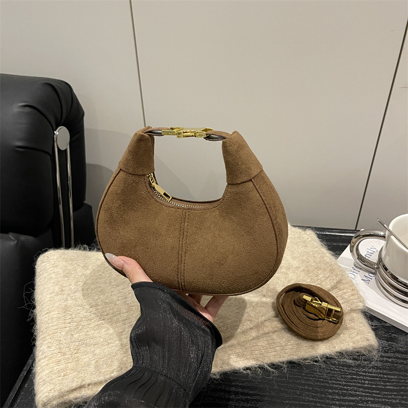 Női dumpling-formájú táska, városi minimalist stílus, PU bőr, crescent modell, cipzáras zárás