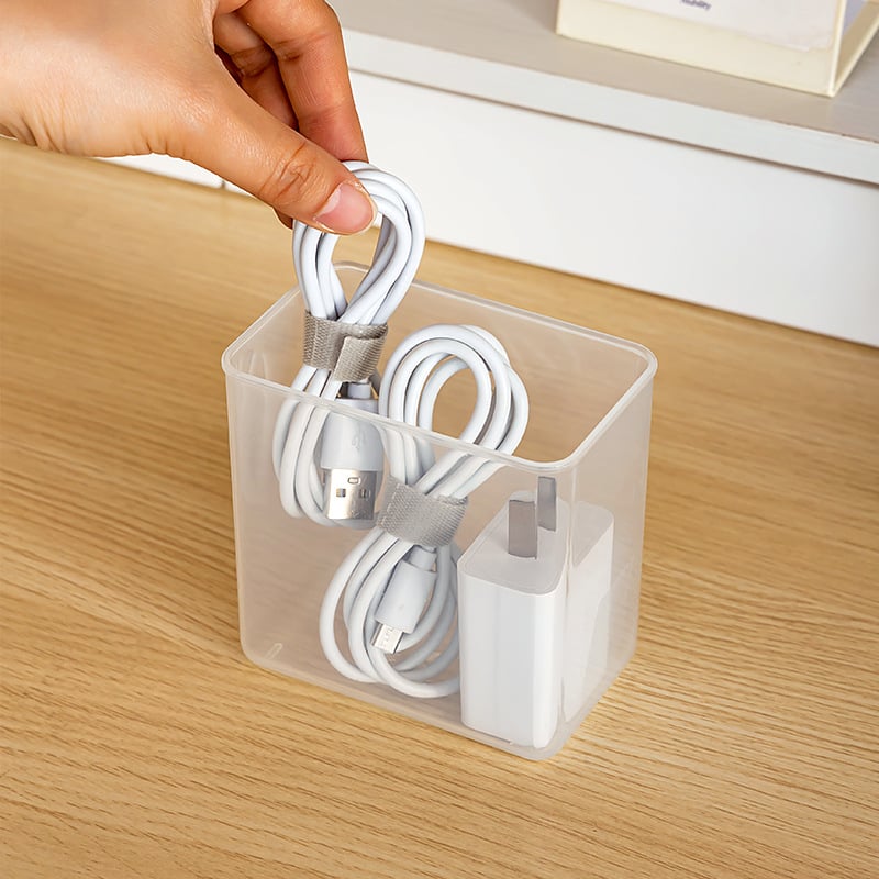 Sieninis pelės ir klaviatūros laikiklis — be gręžimo montavimas, PP medžiaga, stačiakampio formos modelis