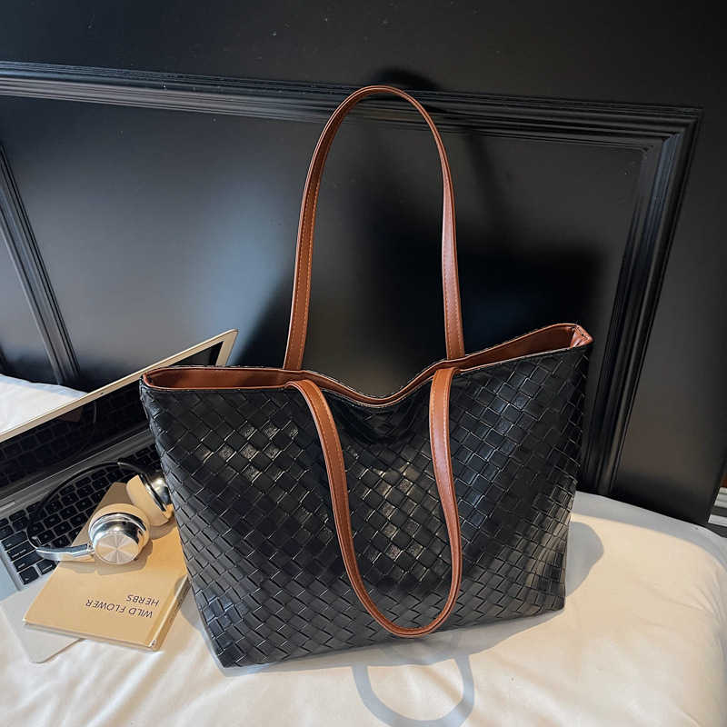 LEXYE Taška na tote - PU materiál, zipsové zapínanie, polyesterová podšívka, vnútorné vrecká (zips, vrecko na telefón, vrecko na dokumenty), mäkké ucho, vodorovný štvorec tvar