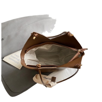 Dámska taška v kórejskom štýle, PU koža, horizontálny štvorcový tvar, zapínanie na zips, vnútorná kapsa so zipsom, dvojité držadlá