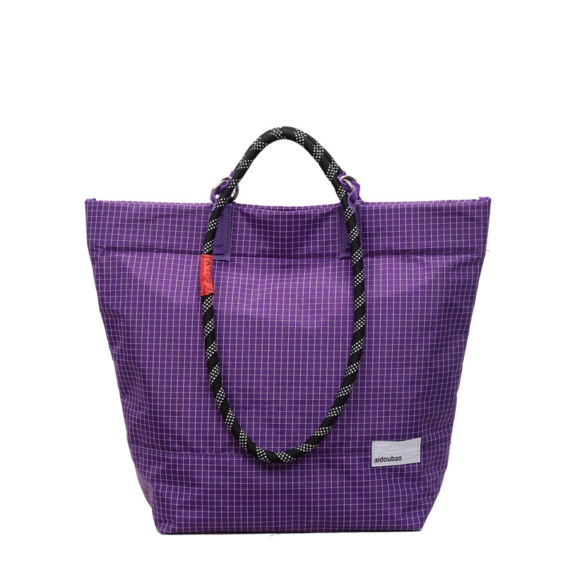 Taška Tote v ulicnom štýle, z textilu, magnetické zapínanie, vnútorné vrecká na zips, pre telefón a dokumenty