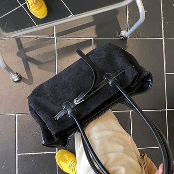 Nubuk bőr női tote táska, városi minimalizmus, vízszintes négyszög alak, cipzáras záródás, belső cipzáros zseb