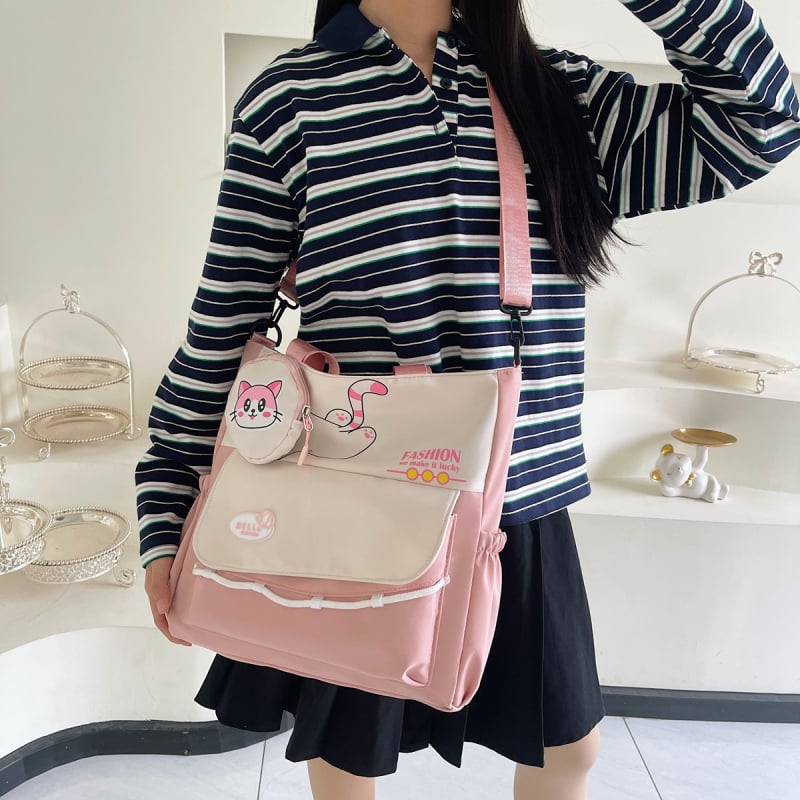 Jingxi nejlon válltáska, friss és édes stílus, függőleges négyzet alakú forma, cipzáros nyitás, poliészter bélés, belső telefontartó zseb, három vállszíj