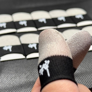 Spēļu pirksta aizsargs – sviedriem izturīgs amortizētājs, izturīgs pret nolietojumu, nepārtraukta pieskāriena sajūta, sabiezēts