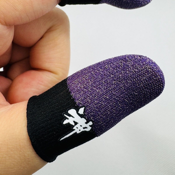 Spēļu pirksta aizsargs – sviedriem izturīgs amortizētājs, izturīgs pret nolietojumu, nepārtraukta pieskāriena sajūta, sabiezēts