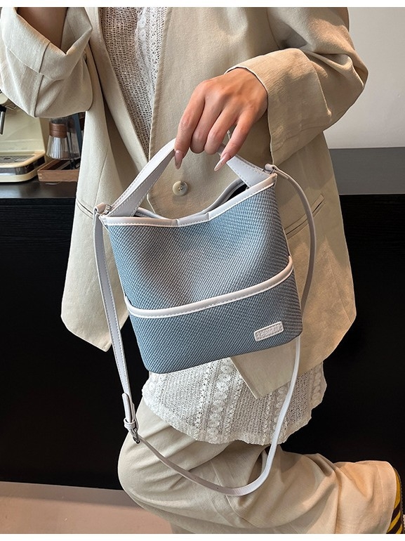 PU anyagú bucket táska, hengeres forma, mágneses zárás, PU bélés, városi minimalist stílus
