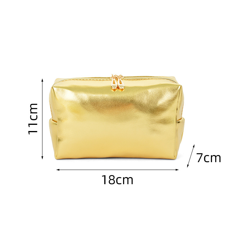 Smink neszesszer készlet (három darab) PU bőrből, belső nylon bélés, cipzáras záródás, ultra könnyű