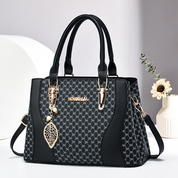 Női ingázó táska nagy kapacitással, divatos megjelenés, könnyű luxus, vállon átívelő crossbody táska