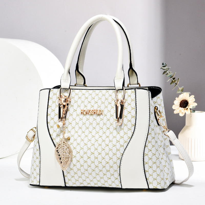 Női ingázó táska nagy kapacitással, divatos megjelenés, könnyű luxus, vállon átívelő crossbody táska