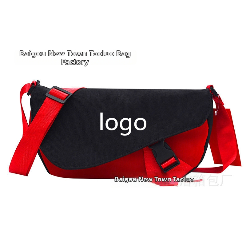 Taška Tote s vekom, Oxford látka, oválny tvar, vnútorné vrecko na telefón a zipsové vrecko, jednoručný popruh